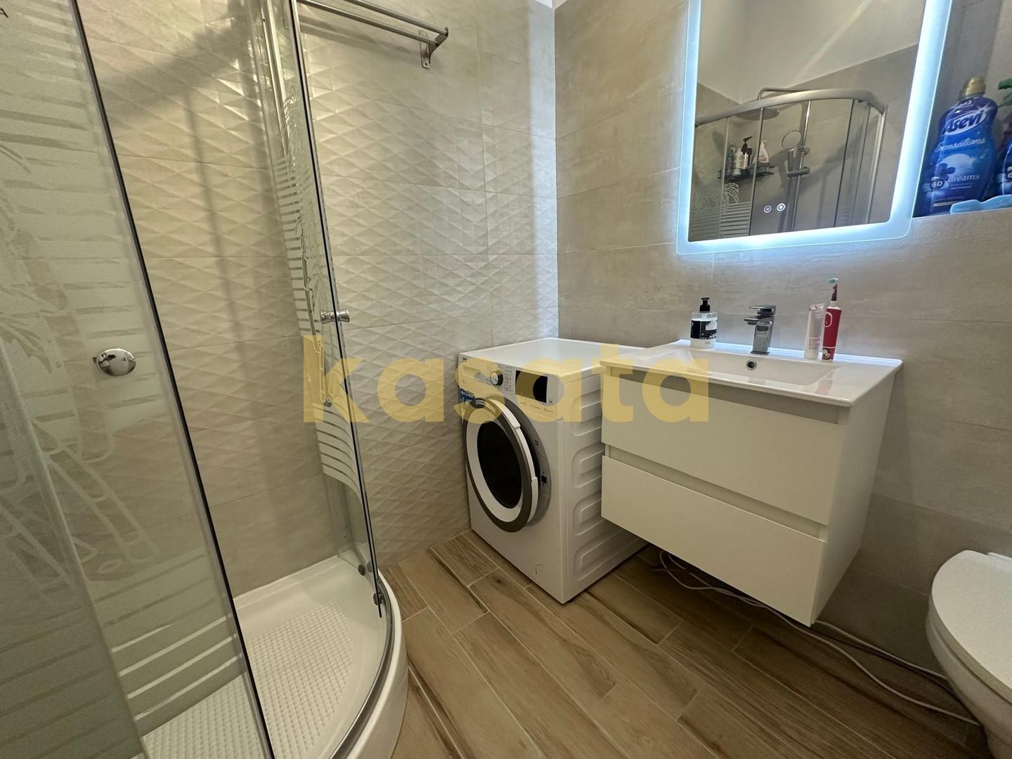 3 camere | Metrou 7 minute / loc parcare inclus - Poză 12