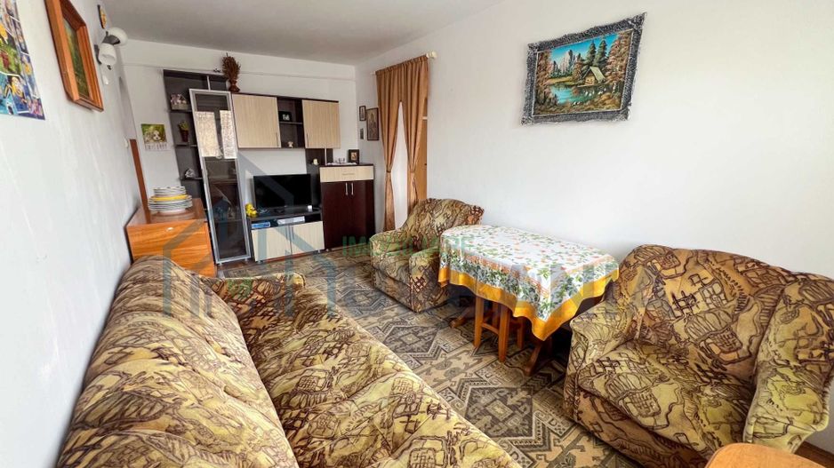 Apartament de vânzare, 3 camere, semidecomandat, mobilat și utilat, Pașcani - Poză 3