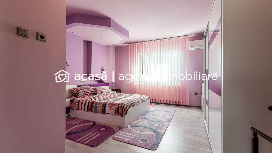 Casă spațioasă în mijlocul orasului, Str. Constantin Brâncuși - Poză 4