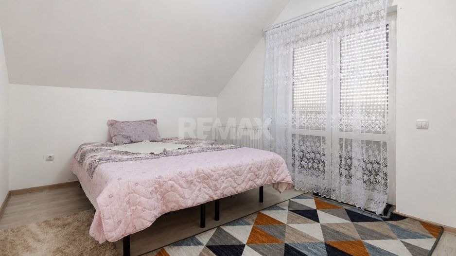Casă generoasă cu 2 Nivele și confort modern – 10 Ari, Băcioi (sat Frumușica) - Poză 15