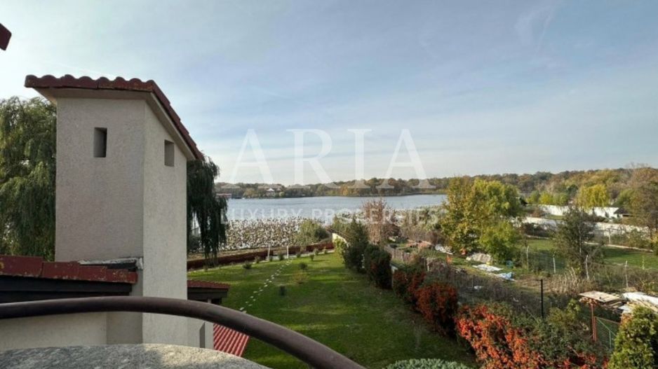 VILA SNAGOV WATERFRONT - PISCINA - PONTON 40M DESCHIDERE LA LAC - Poză 8