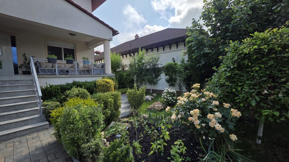 Vilă excepțională cu lift, piscina și teren de 1000 mp | VOLUNTARI - Poză 25