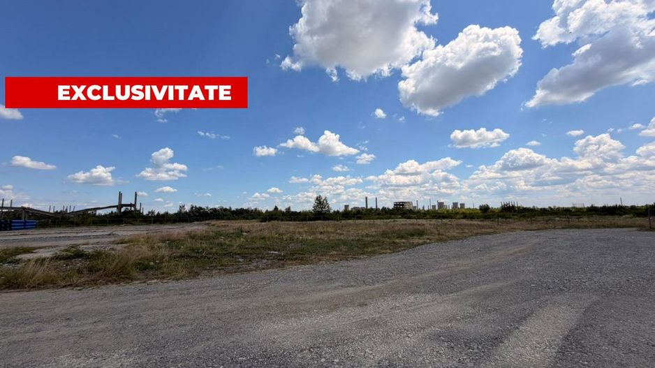 Teren de vanzare  intravilan 3.288 mp | Comuna Bradu | Zona fostului CET Sud - Poză 1