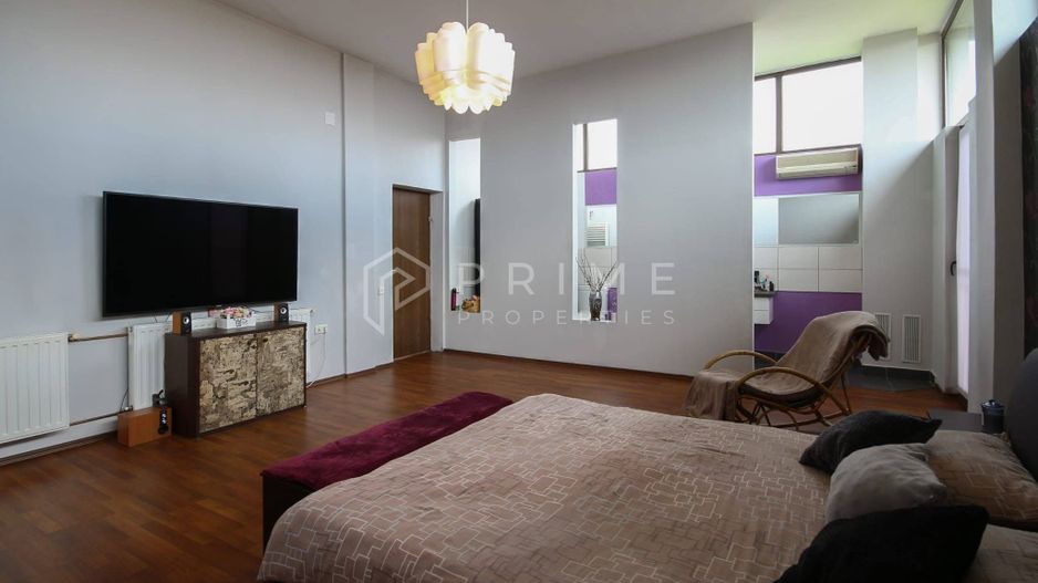 Vilă cu design și dotări deosebite de vânzare - Poză 8