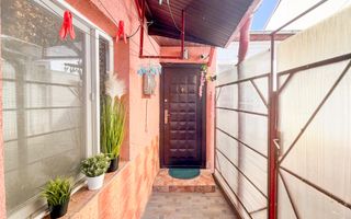 Casă de vânzare 2 camere  Mansarda + Pivnița - Belvedere - Poză 1