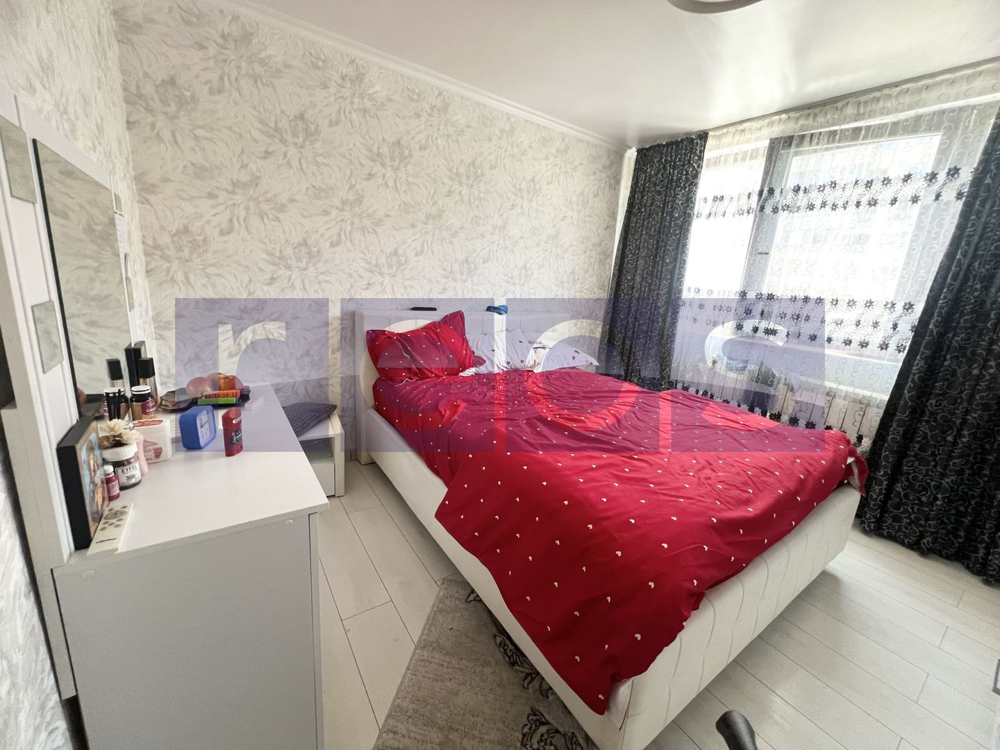 VANZARE 2 CAMERE | RENOVAT | MOBILAT & UTILAT | METROU STEFAN CEL MARE - Poză 3