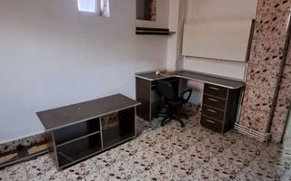 BRASADAS închiriază garsoniera 30mp la DEMISOL zona Bd.Unirii. - Poză 2