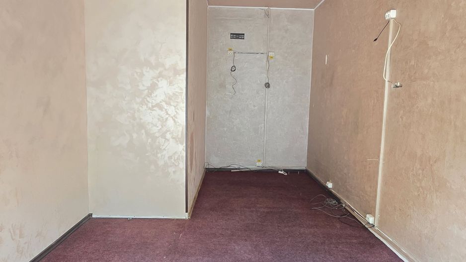 DE ÎNCHIRIAT - Spațiu comercial 57 mp, zona BUIUM - CONFECTII; - Poză 5