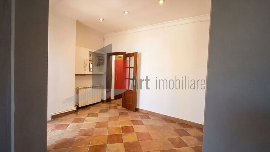 Spatiu Comercial de inchiriat in Centrul Vechi, 55mp - Poză 2
