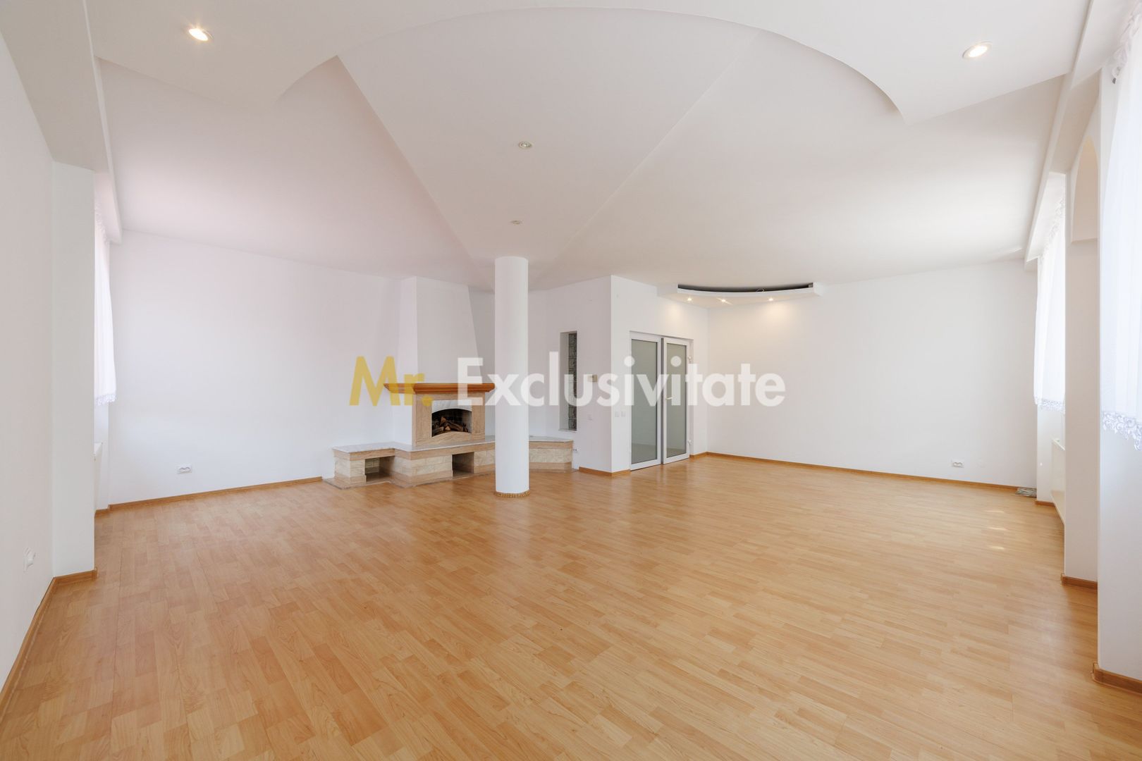 Proprietate multifunctionala | Doua cladiri | 581 mp | Pitesti - Poză 12