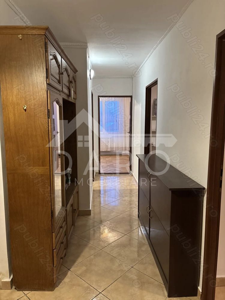 Apartament cu 3 camere în zonă centrală - Poză 8