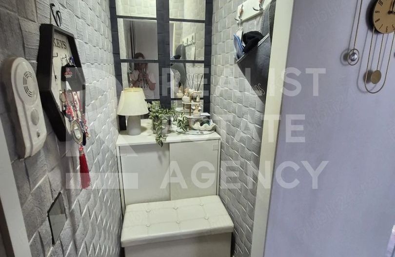 Vânzare, apartament cu 3 camere în zona Gorjului - Poză 10