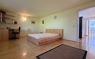 Spatiu de birouri cu 3 camere + mansarda in Grigorescu - Poză 3