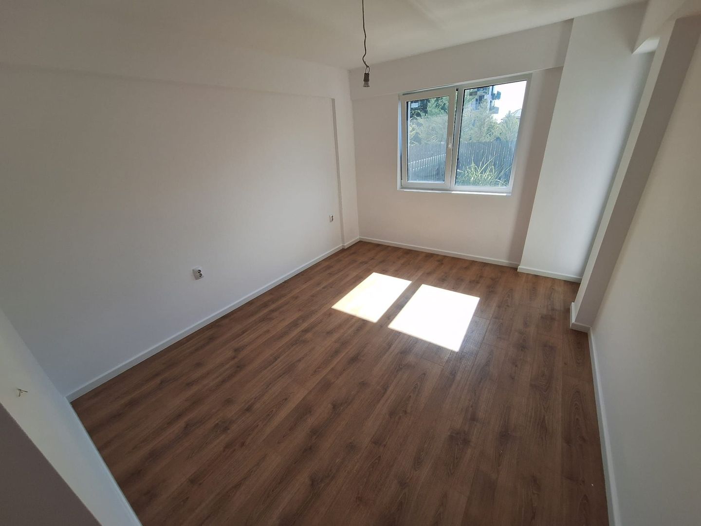 2 Camere - Tunari Otopeni - Finalizat - Gradina Proprie 71 mp - Poză 11