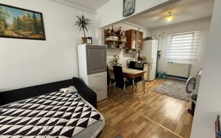 CASA DOTATA CU CENTRALA PROPRIE | CURTE | 5 ARI - Poză 1