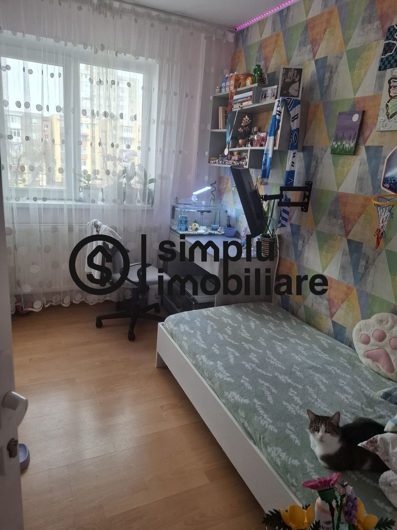 3 camere, etaj 3/4, centrala termica - 105 000 Euro - Poză 1