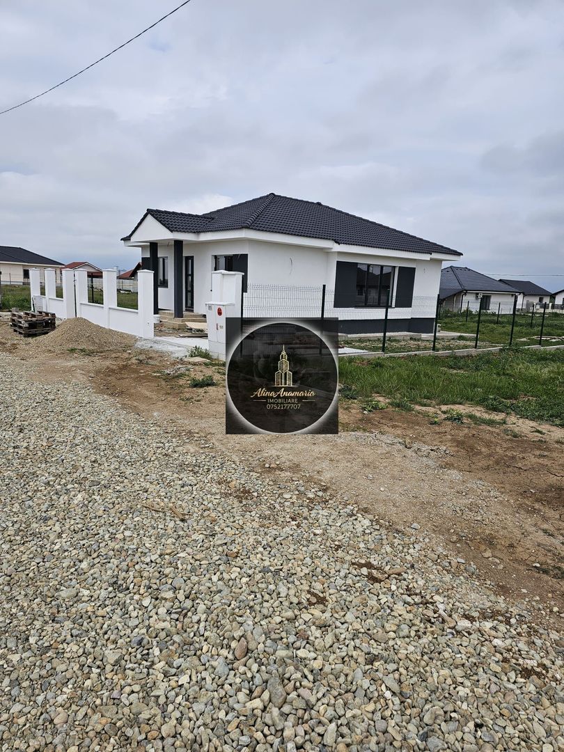 CASA noua de vanzare Santandrei - Poză 1