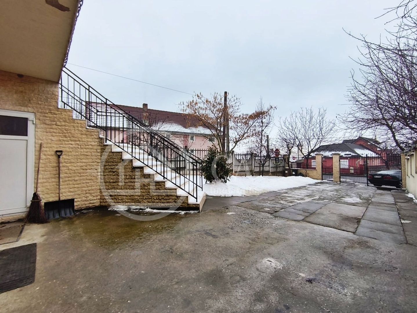 Casa de închiriat cu 6 camere în Cartierul Oncea, Oradea - Poză 23