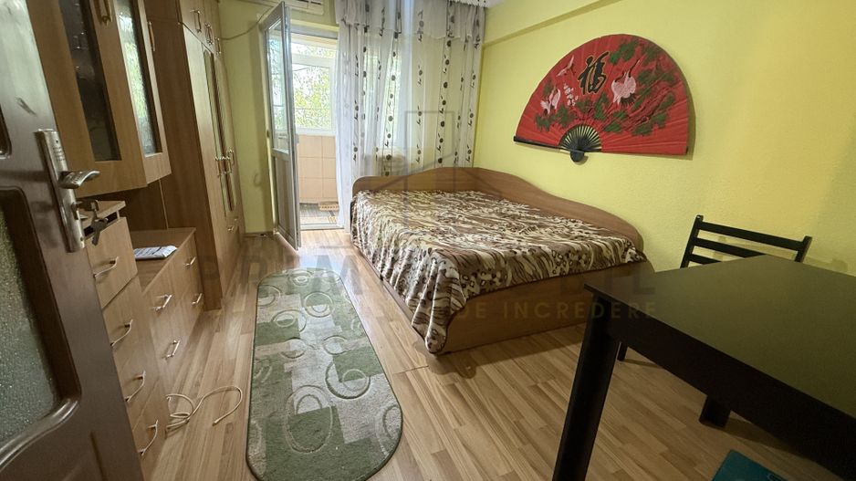 4 camere Decomandat Dacia, etaj intermediar, 1980 - Poză 5