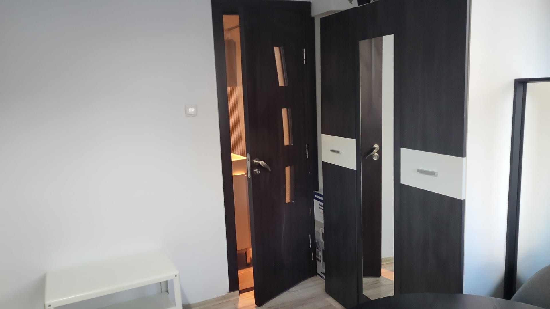 GARSONIERA COCHETA METROU PIATA ROMANA - Poză 2