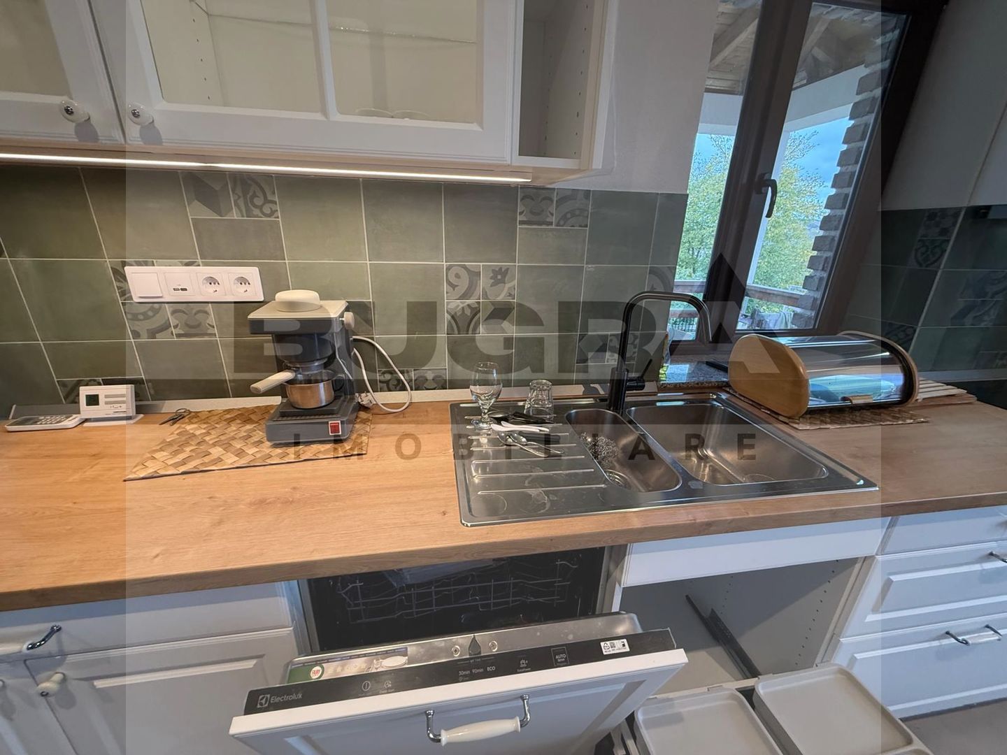 Casa individuala, teren 695 mp, renovata complet, Dezmir - Poză 7