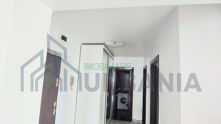 Apartament 3 camere, decomandat, în Iași, zona Rond Vechi CUG - Poză 2
