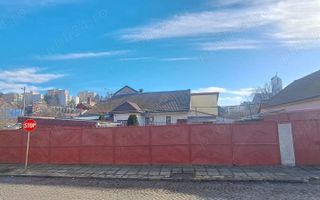 ✨ Proprietate cu potențial rezidențial și comercial – zona centrală - Poză 1