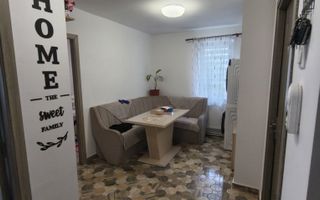 Apartament de vânzare Cisnădie | Central | 3 camere decomandat - Poză 1