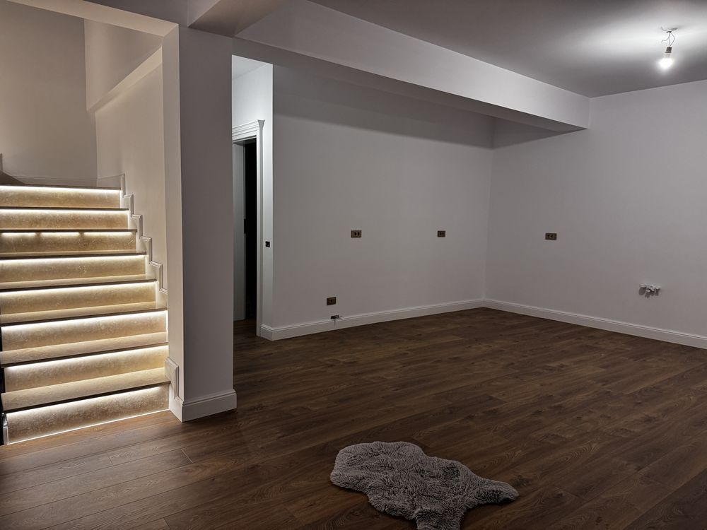 Casa de inchiriat |5 camere | 3 bai |nemobilata | prima inchiriere - Poză 8