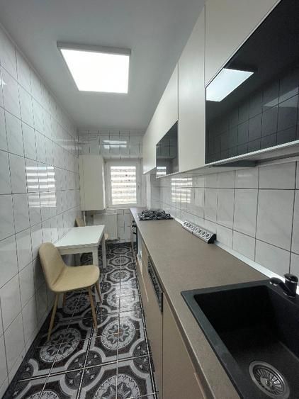 Garsonieră decomandată,renovată,aer condiționat,spațioasă, Vitan - Poză 7