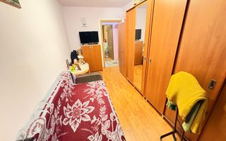 Apartament cu 3 camere in zona Dambovita - Poză 4