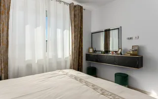 Proprietate premium cu design elegant și multiple upgrade-uri - Poză 17