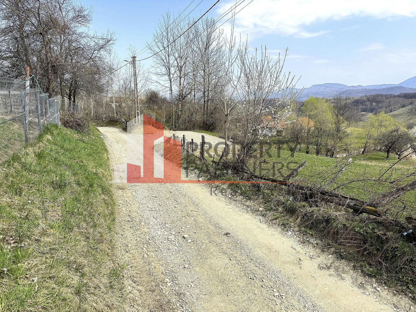 TEREN 2.495 MP | BRAN – SOHODOL | VEDERE PANORAMICĂ SPRE BUCEGI - Poză 12