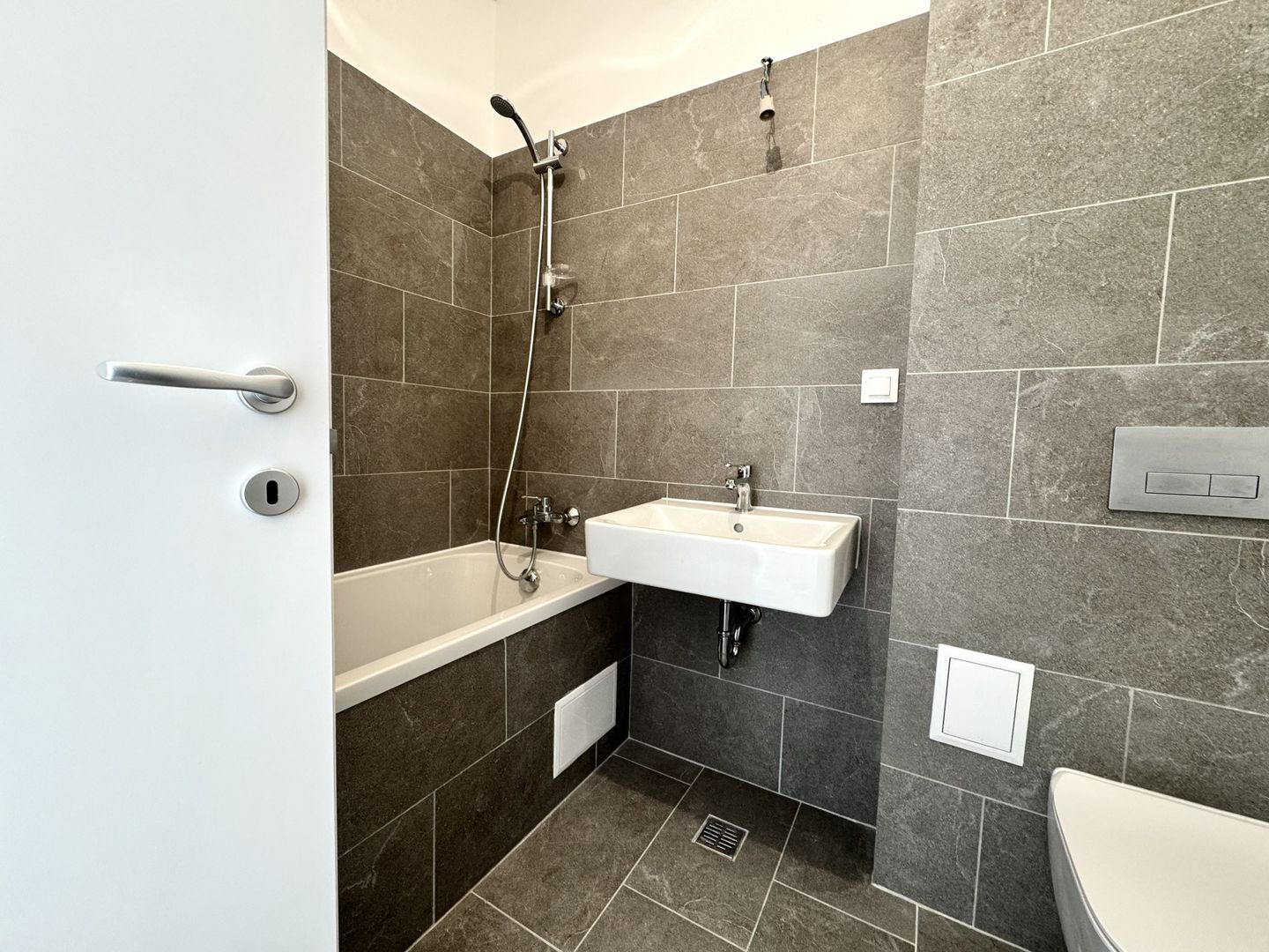 Apartament 4 camere Sector 1 Zona Mall Colosseum - Poză 13