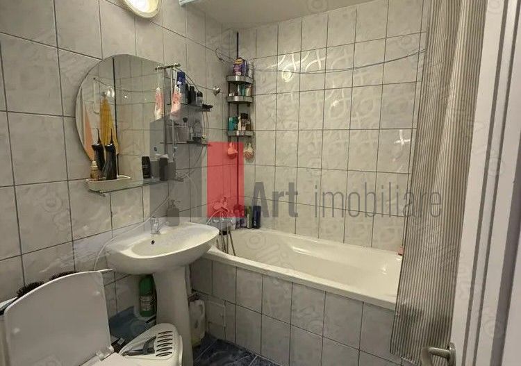 Apartament 3 camere Dristor, Piata Rm. Sarat, renovat - Poză 8