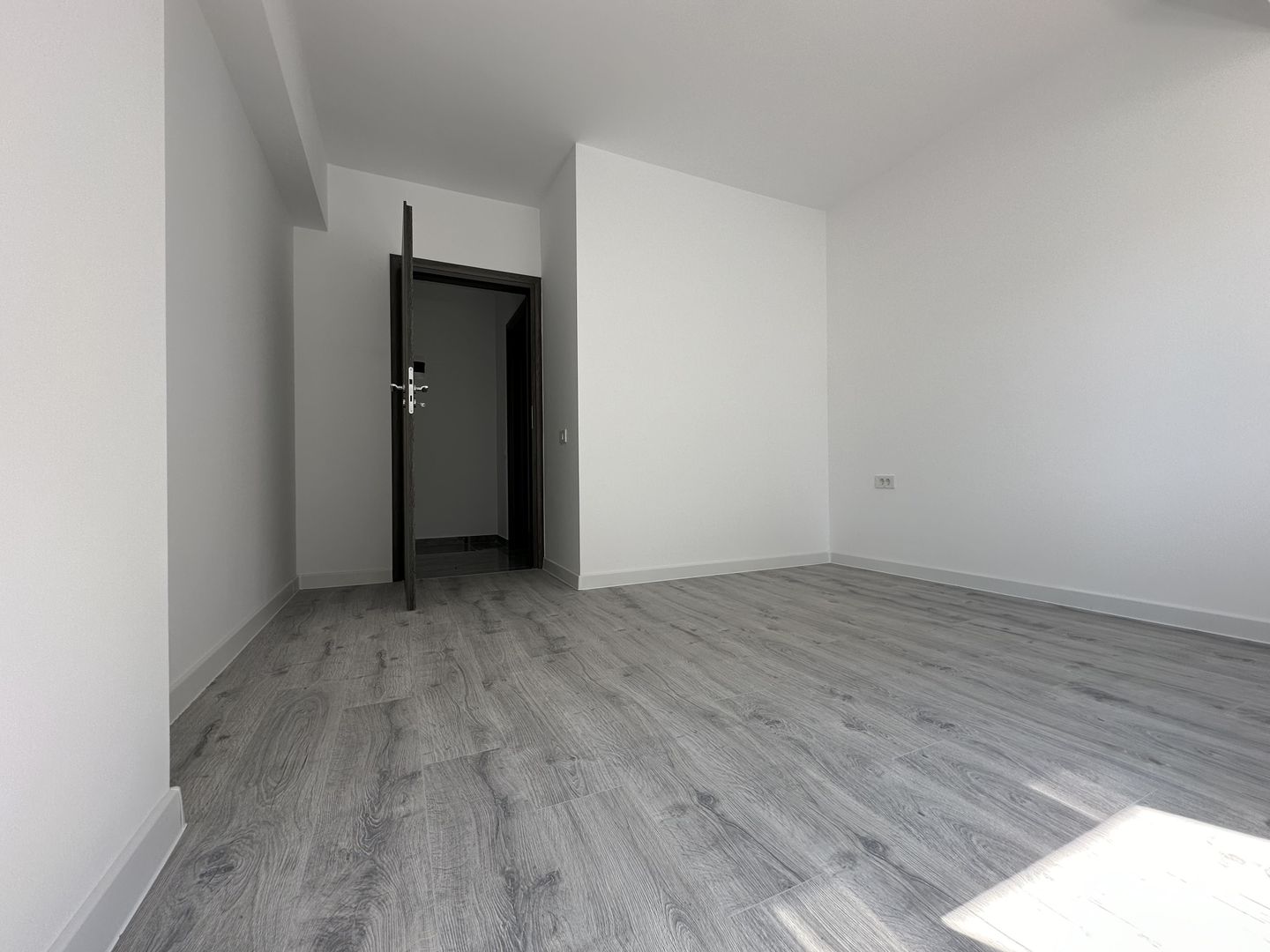 Apartamente Decomandate / Sector 6 - Poză 4