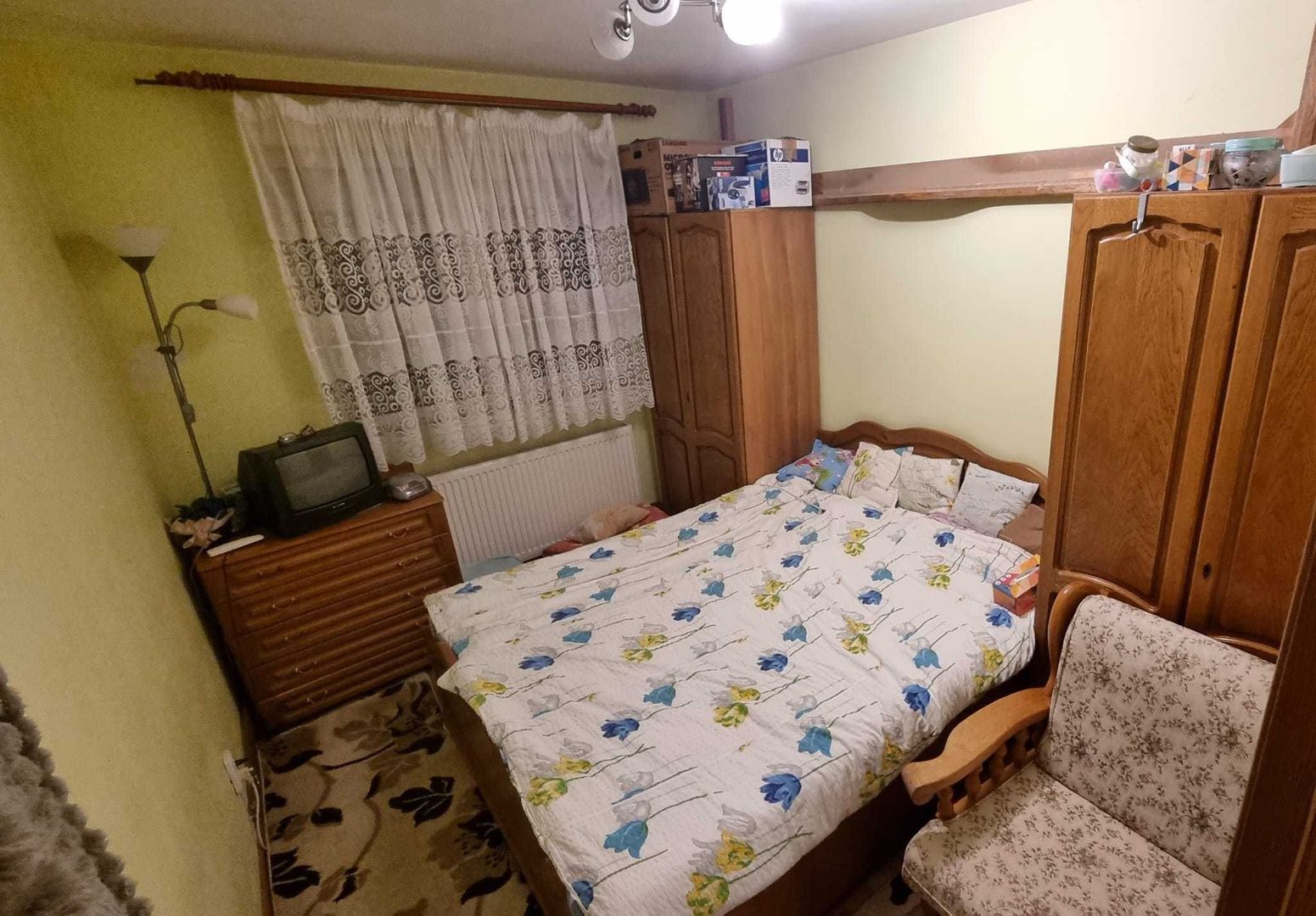 apartament de vanzare 3 camere izolat mobilat - Poză 5