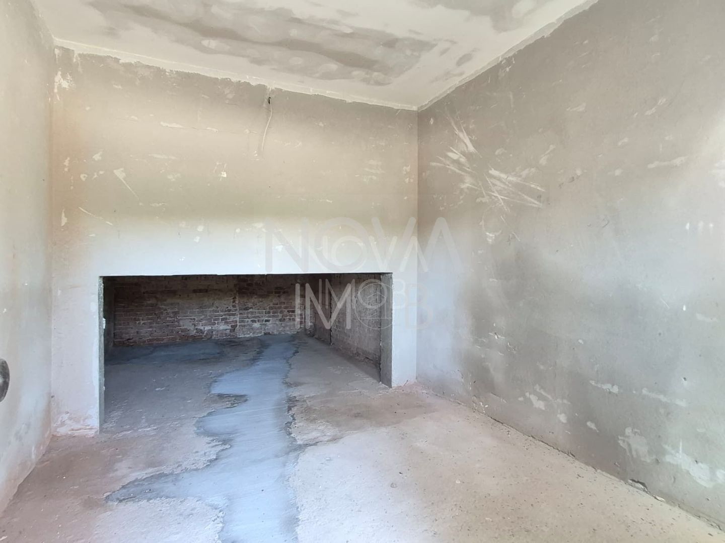 Casa generoasa cu 7 camere, 3 bai, dressing si parcare – Sura Mica - Poză 2