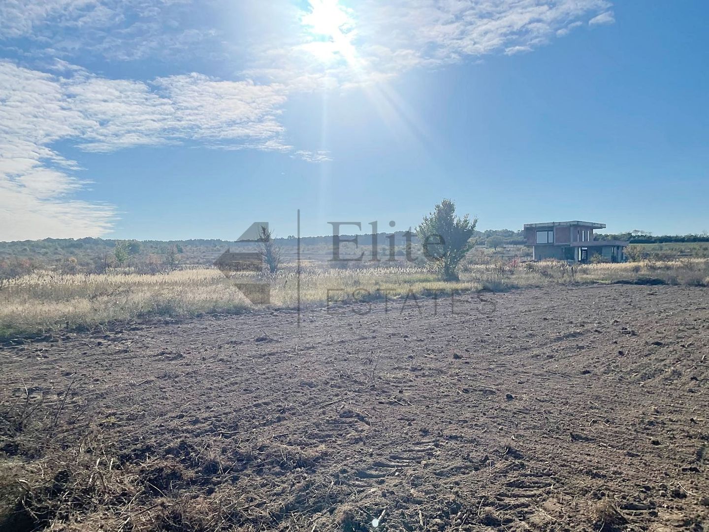 Teren intravilan de vanzare in Cihei - Poză 1