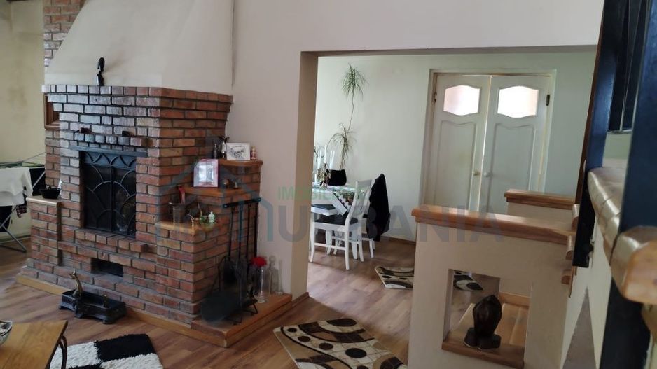 Casă cu etaj strada.Moara de Vănt - Poză 1