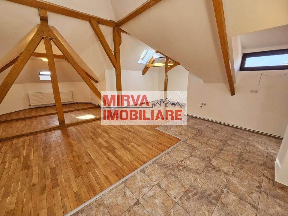 🏢 Spațiu de birouri – 5 camere, 3 băi – Mansardă vilă, Central - Poză 5