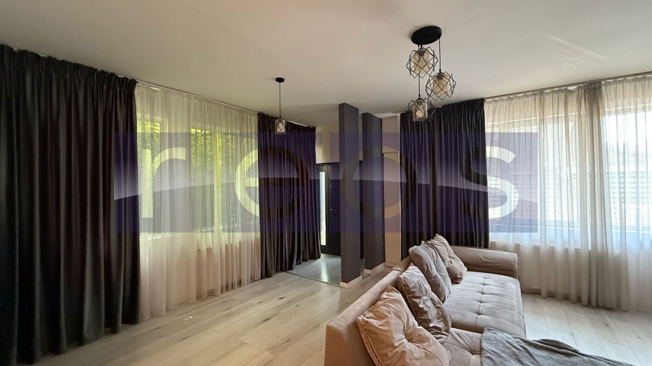 VANZARE VILA 6 CAMERE | EROII REVOLUTIEI | CURTE | 2 LOCURI DE PARCARE - Poză 3