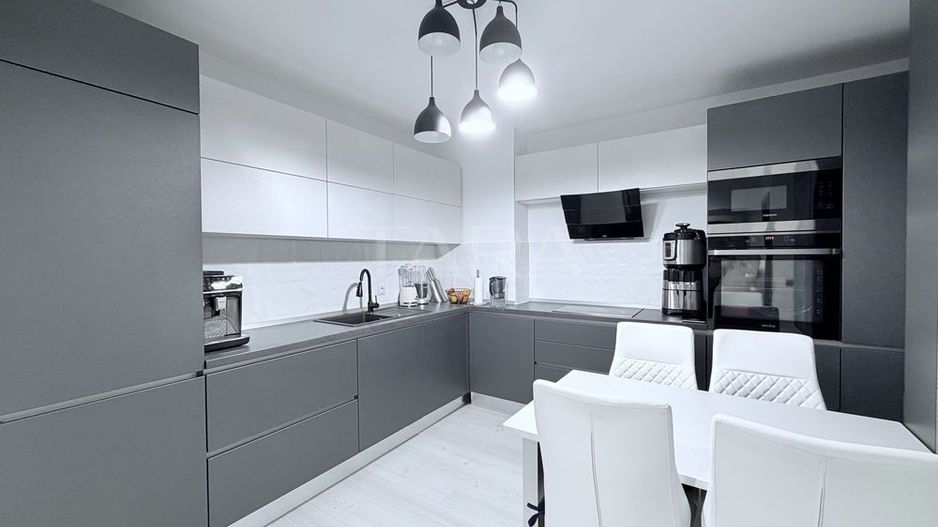 Apartament modern cu 2 camere și terasă generoasă, zona Europa - Poză 1