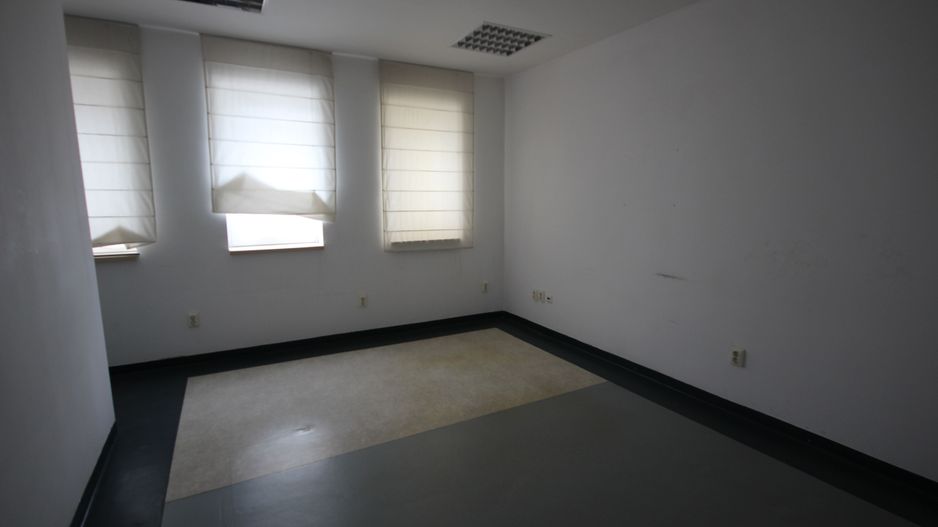 Cladire de birouri, SAD, parcare proprie, clinica medicala - Poză 16
