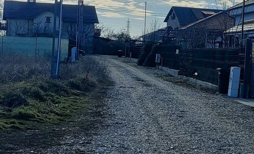 Lot teren intravilan Balotești lac și pădure ,zona Spitalul SRI. - Poză 2