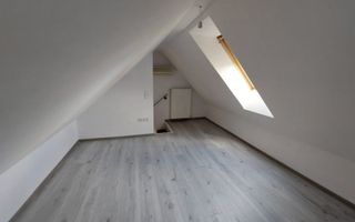 Casa duplex de vis în Florești – spațiu, lumină și grădină proprie. - Poză 12