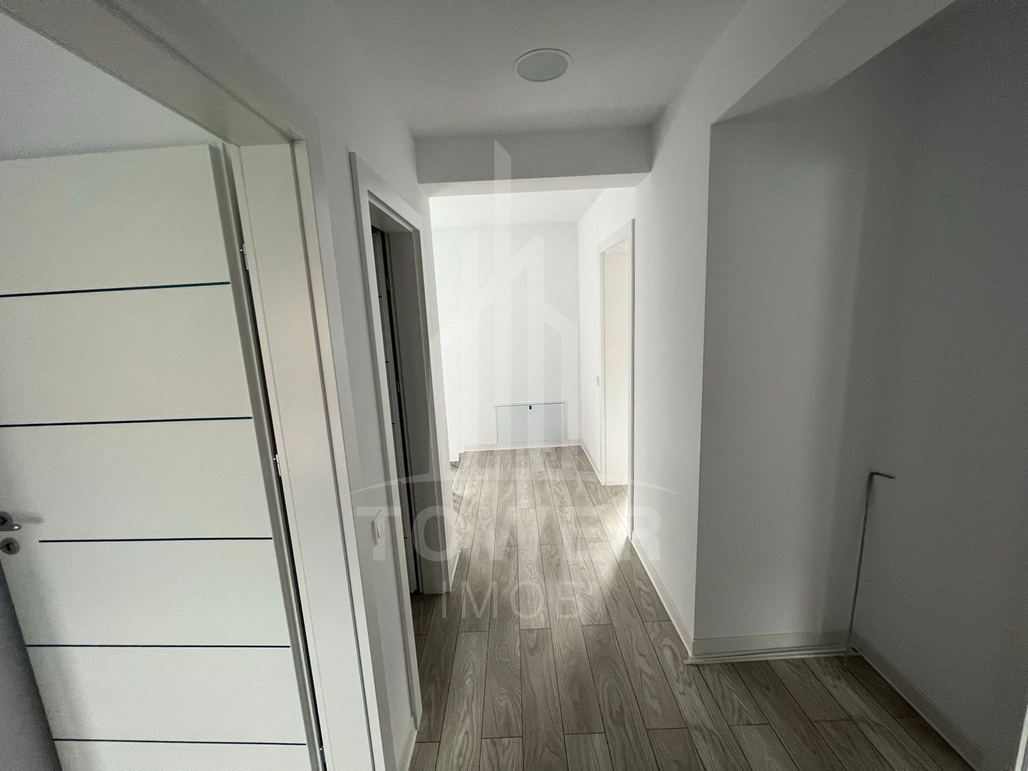 Casa 4 camere in Selimbar -zona Brana - Poză 5