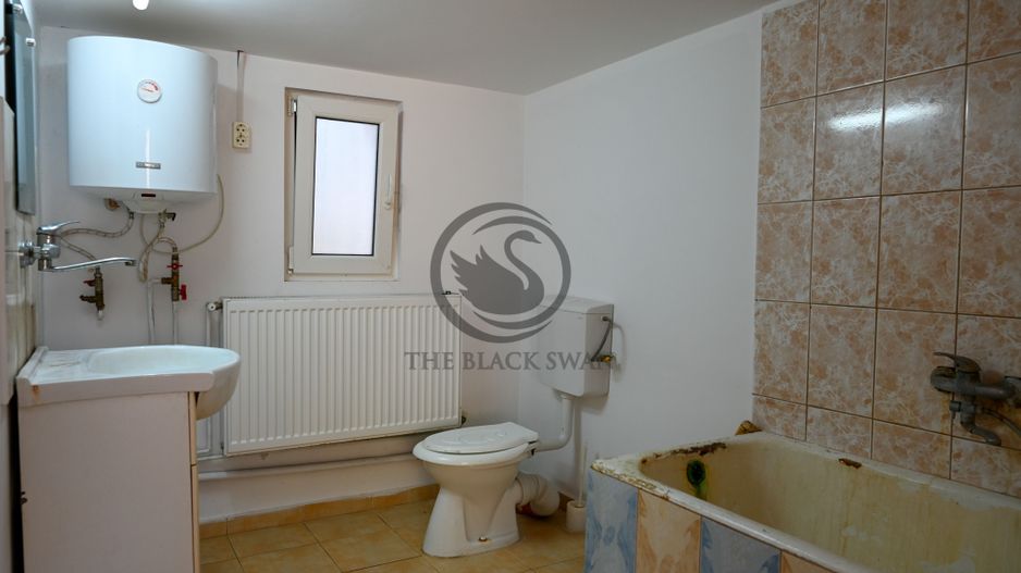 Casă din cărămidă de vanzare | 444 MP teren | Pleasa, PH | Comision 0% - Poză 9