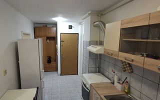 Apartament 3 camere - ultracentral - Medicina - Centrala Proprie - Poză 8