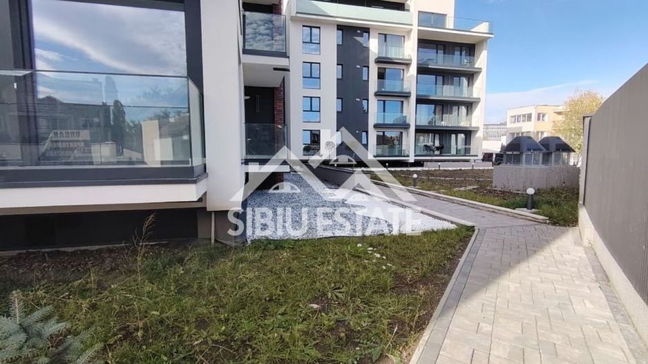 Apartament Premuim 3 camere Sibiu central, boxa si garaj  - Poză 20